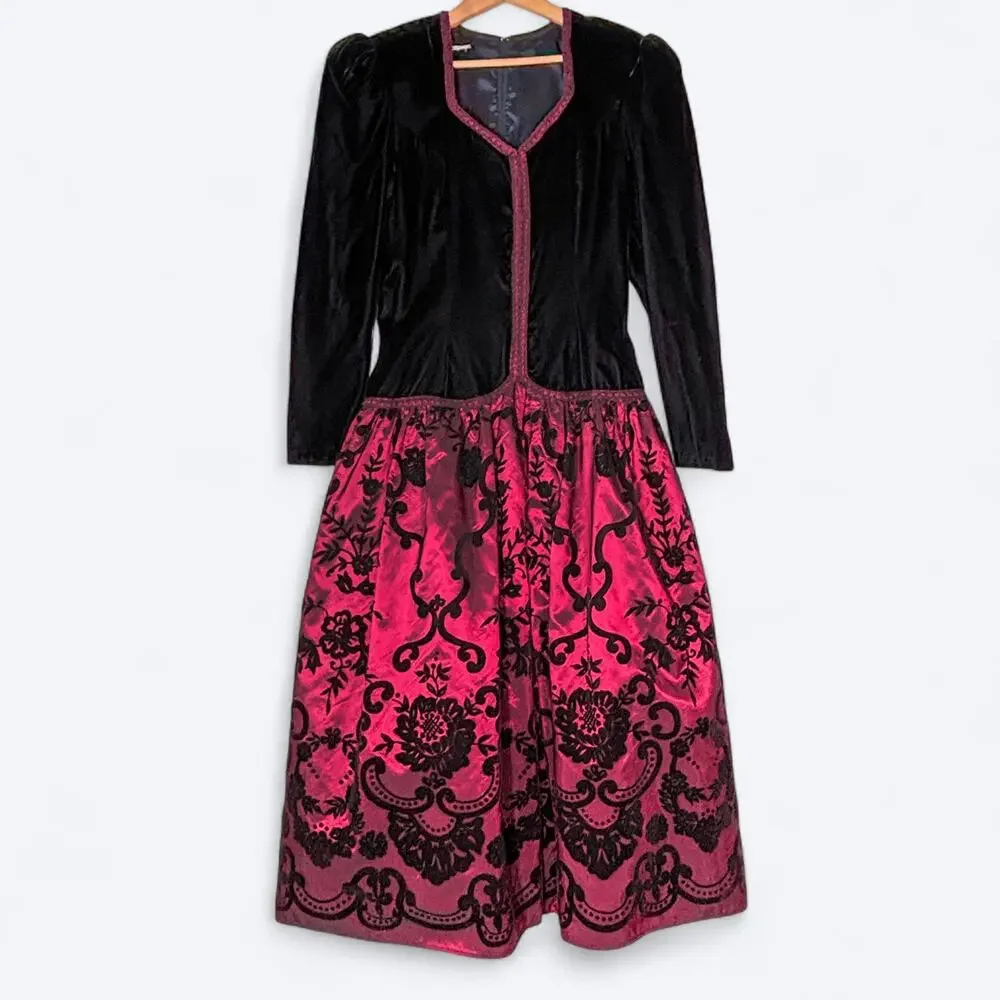 Vintage-Inspired Black & Burgundy Velvet Gothic Dress - Picture 2 of 14